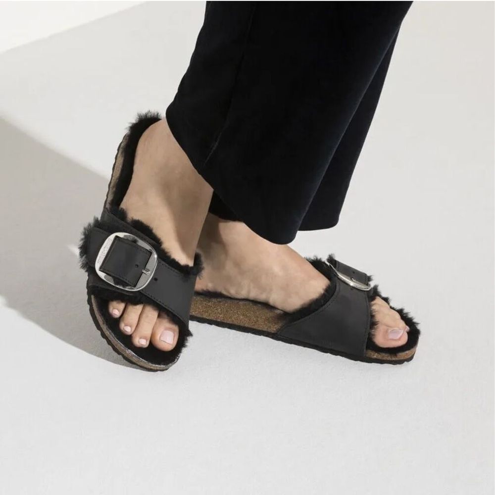 Birkenstock Madrid Big Buckle Black Oiled Leather Shearling Size 38 NEW